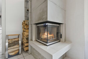 mit Kamin (2024)