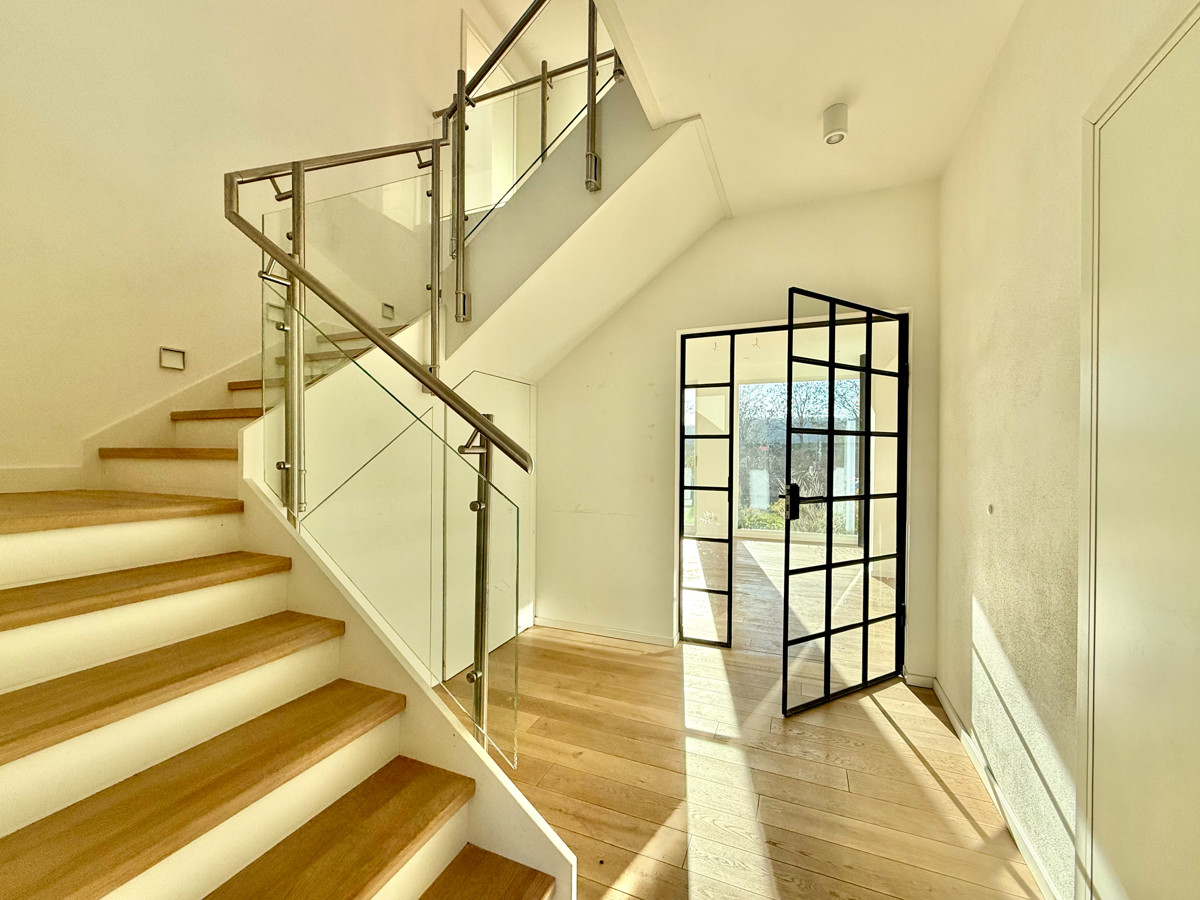 Eingangsbereich mit integrierter Garderobe