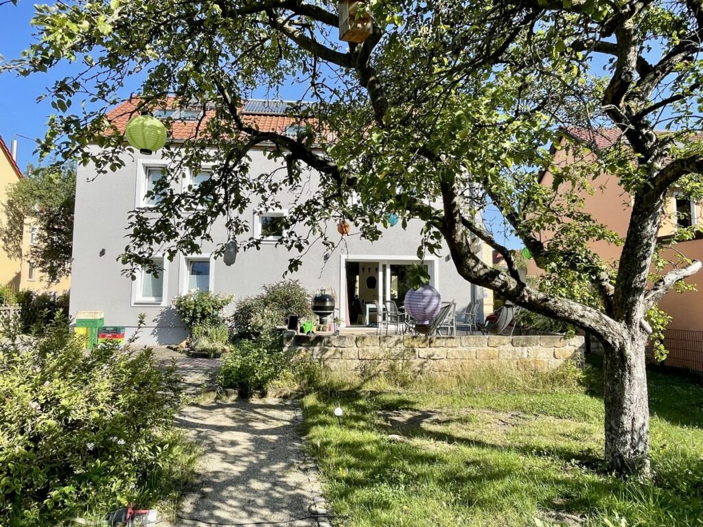 Hinteransicht Wohnhaus