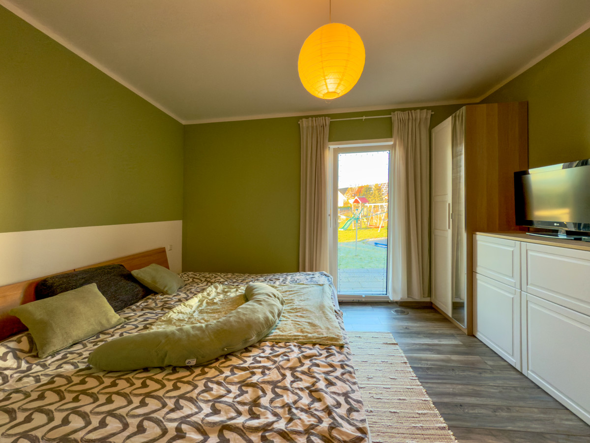 Schlafzimmer mit Terrasenzugang