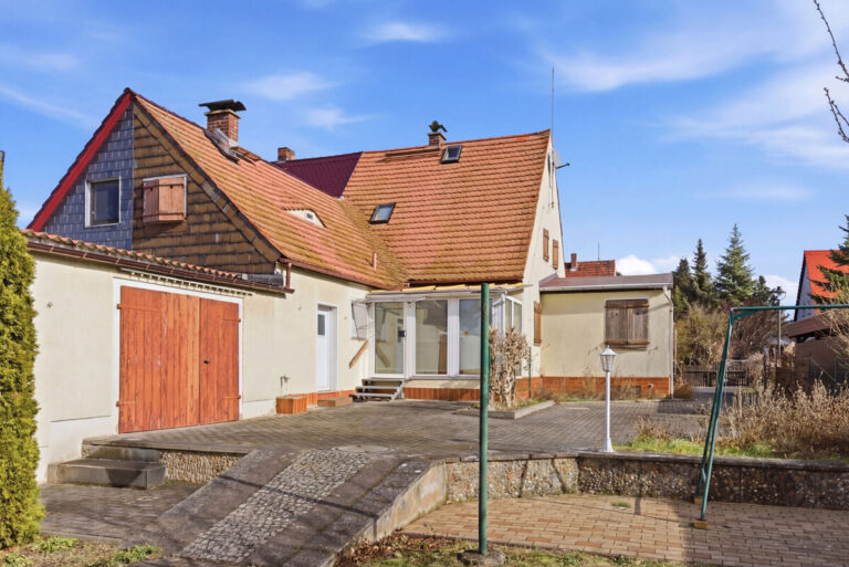 Doppelhaushälfte mit