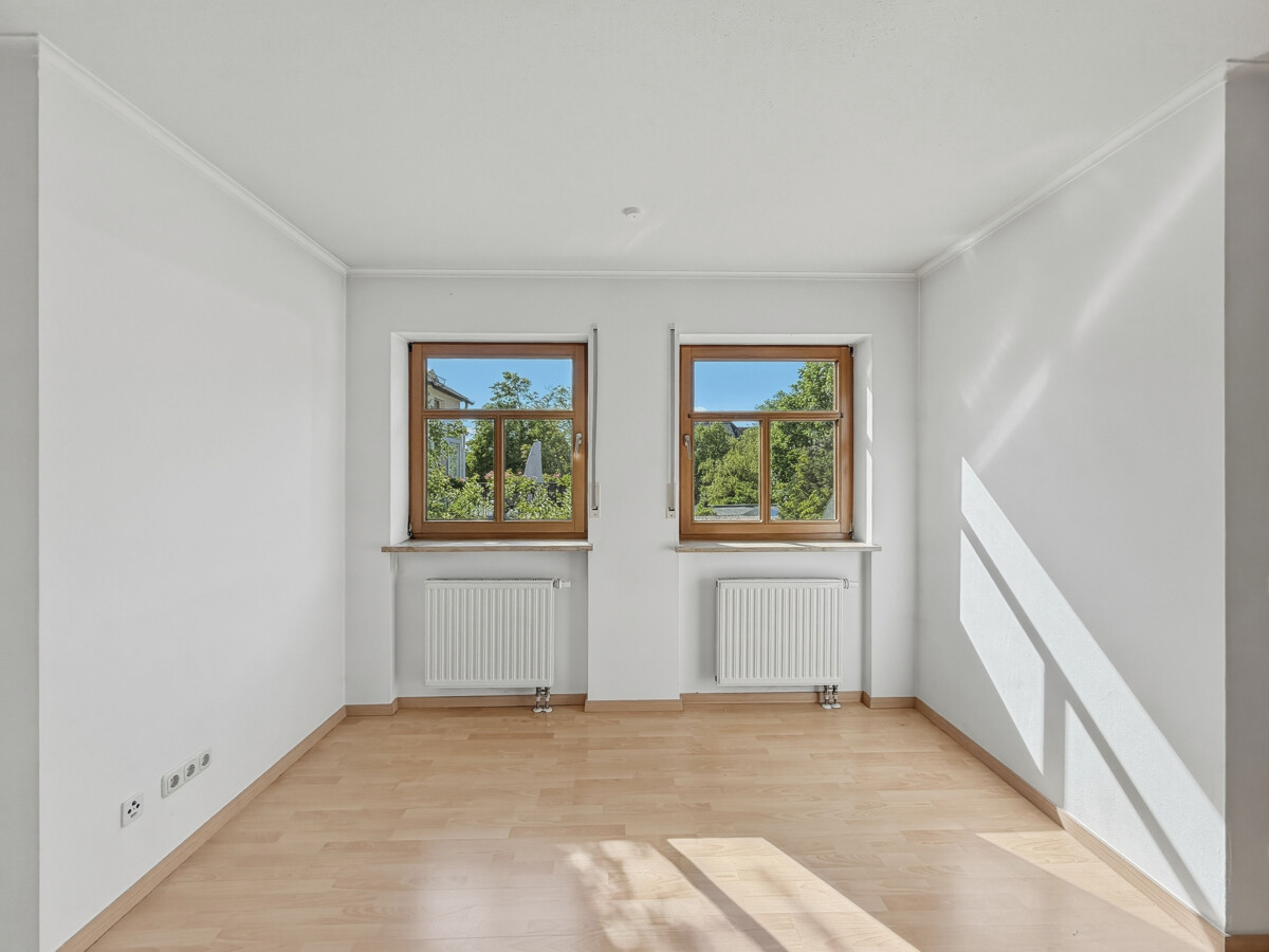 Schlafzimmer mit Blick ins Grüne