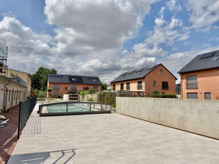 mit Gemeinschaftspool