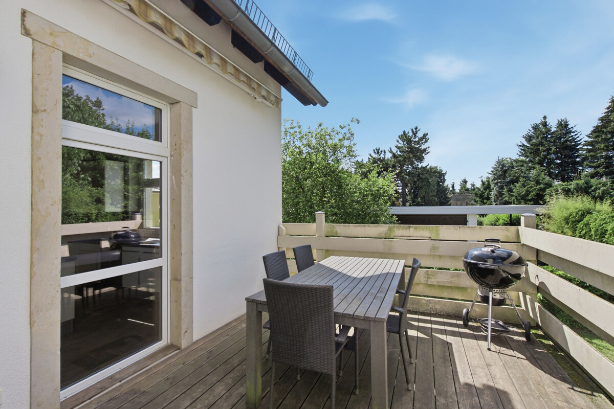 auf die Terrasse
